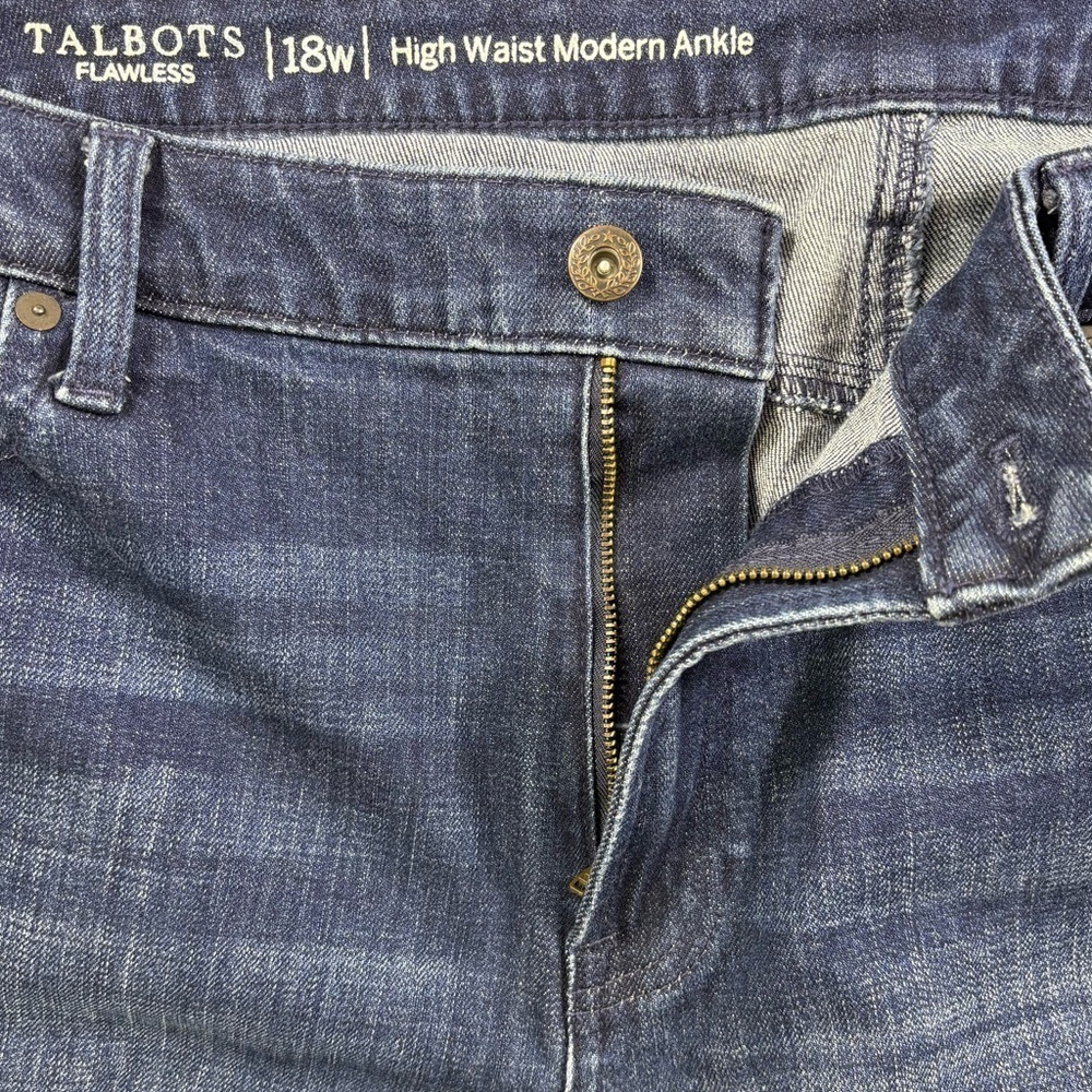 Talbots Dark Wash Flawless High Waisted Modern Ankle Straight Leg Jeans Size 18W - Picture 5 of 7